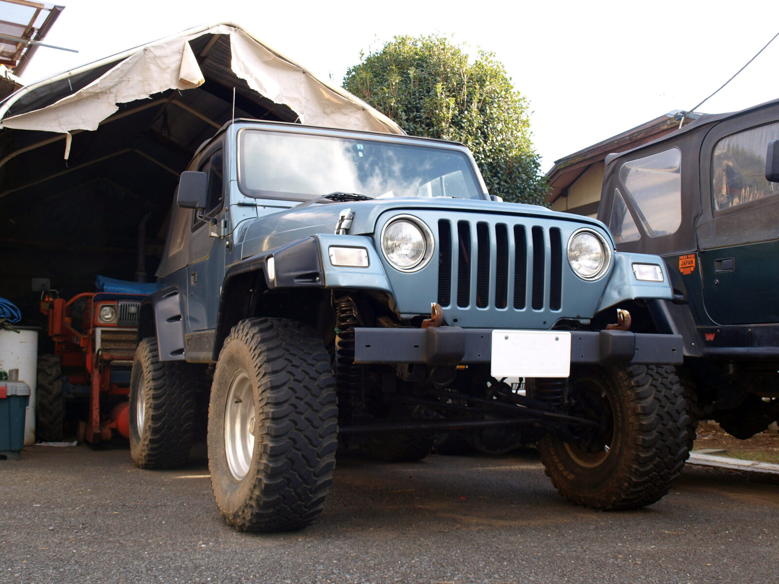 TJ WRANGLER SAITO AUTO SERVICE 33インチタイヤに合わせた車高はバランス良くまとまっている。