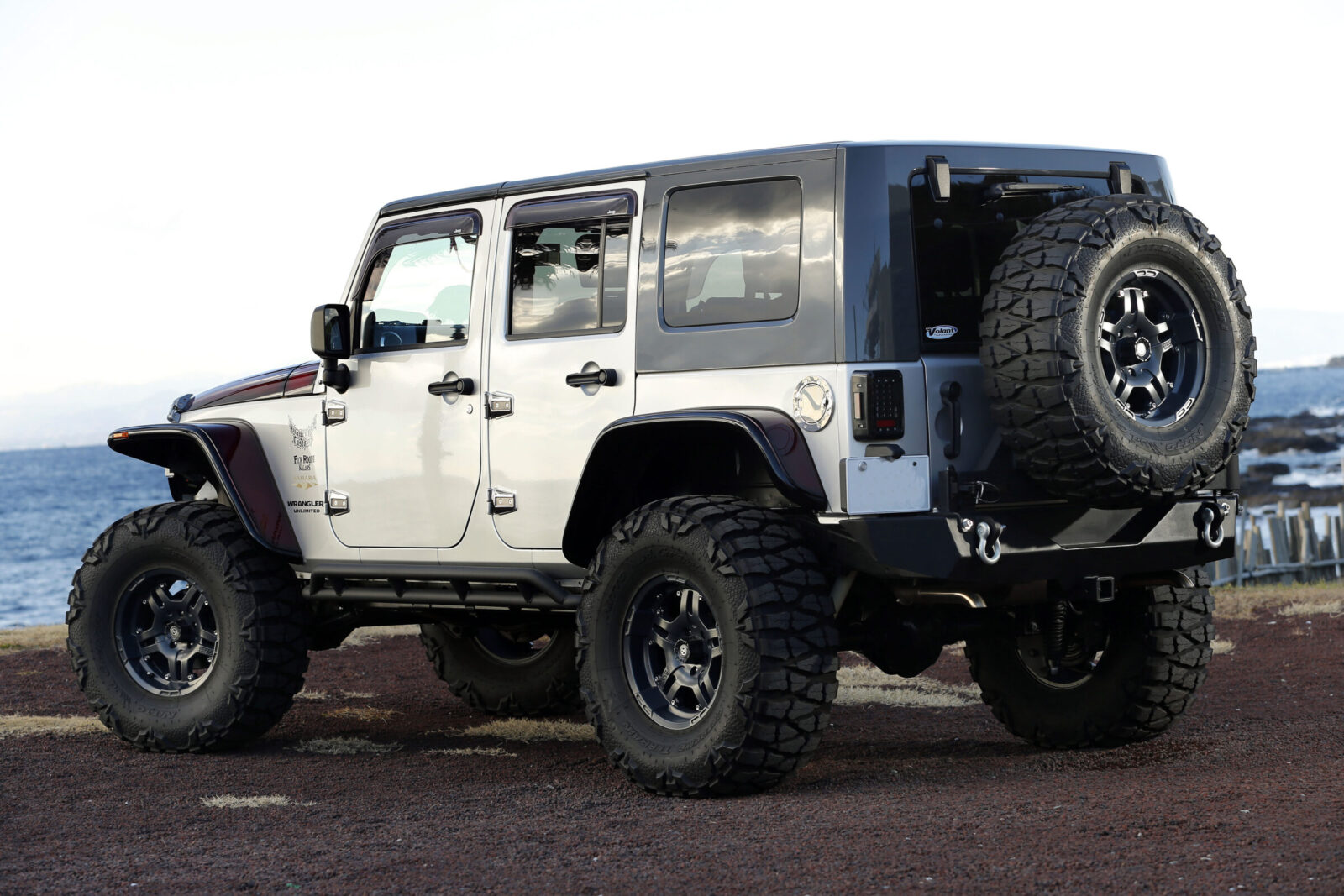 JK WRANGLER QUADRUPED ワンオフやオリジナルパーツ、さらにペイントで世界に1台だけの仕様に。