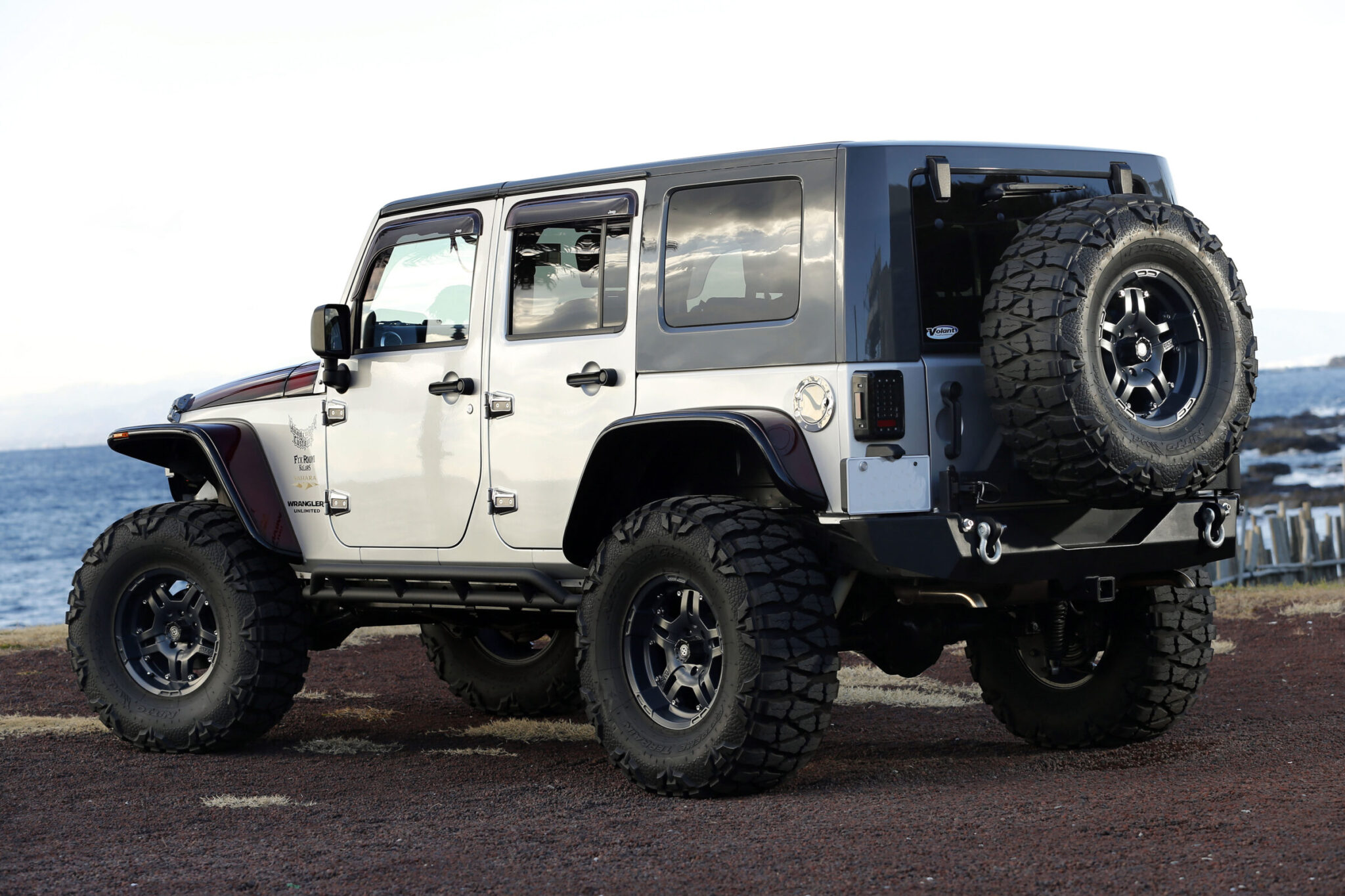 JK WRANGLER QUADRUPED ワンオフやオリジナルパーツ、さらにペイントで世界に１台だけの仕様に。