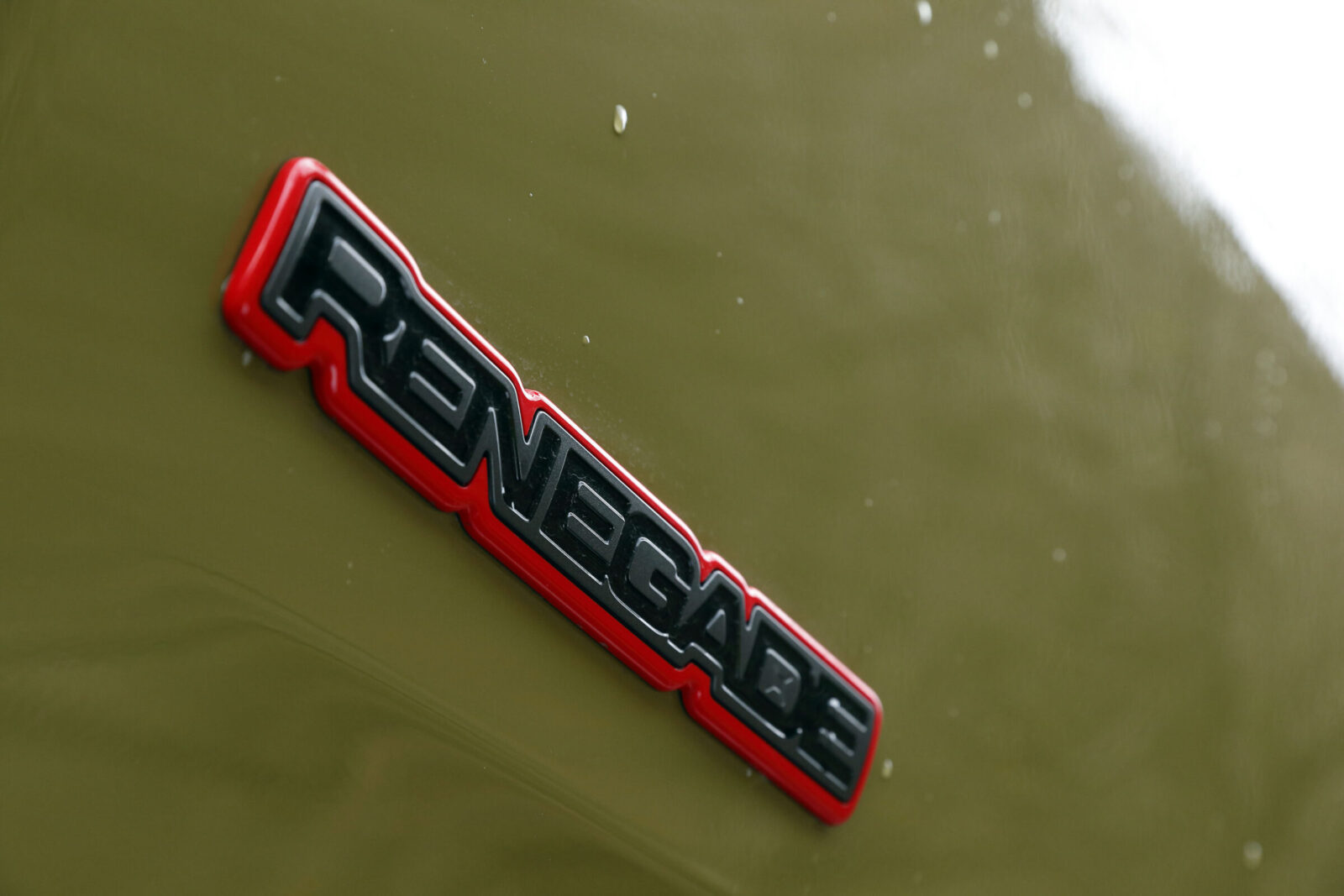 RENEGADE TRAILHAWK TIGER AUTO