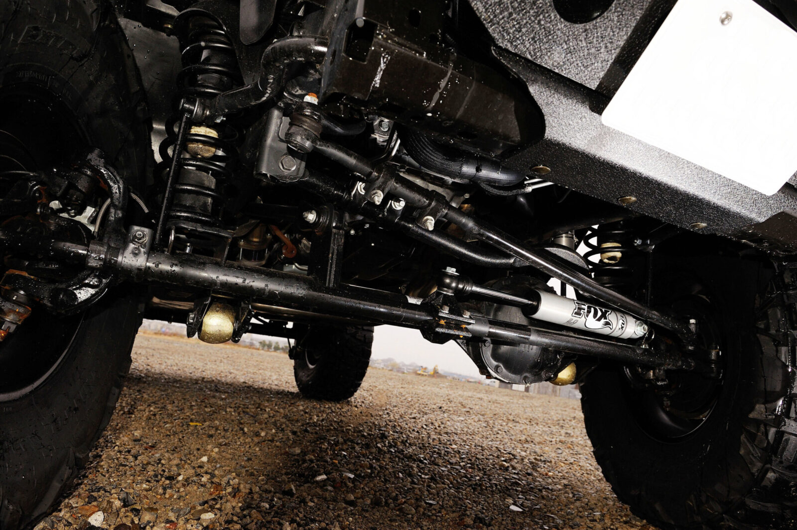 JK WRANGLER UNLIMITED RUBICON STAGE ステアリングダンパーはFOXを採用。