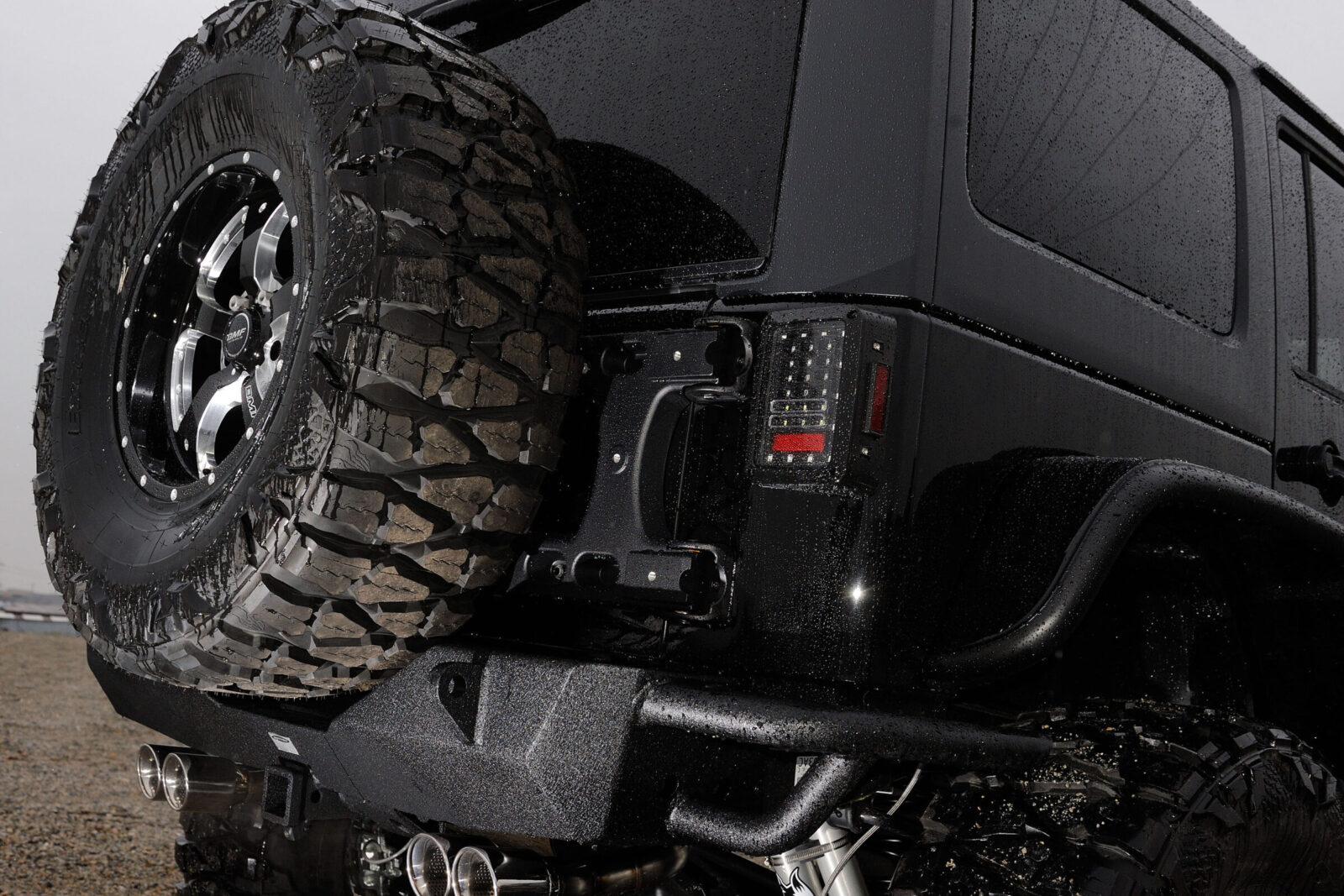 JK WRANGLER UNLIMITED RUBICON STAGE タイヤキャリアマウントはテラフレックス。