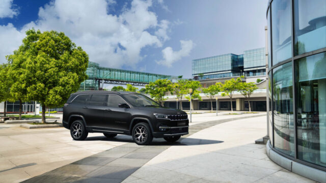 ジープ・コマンダー初の限定車 「Jeep® Commander Longitude」発表