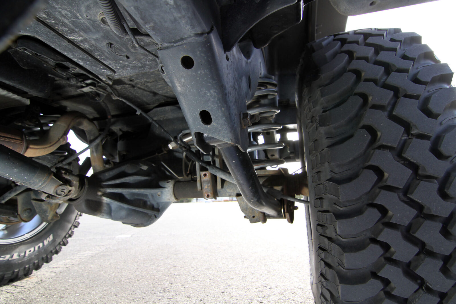 TJ WRANGLER BOOO BOO WORKS サスペンションはアーム類も交換済み。