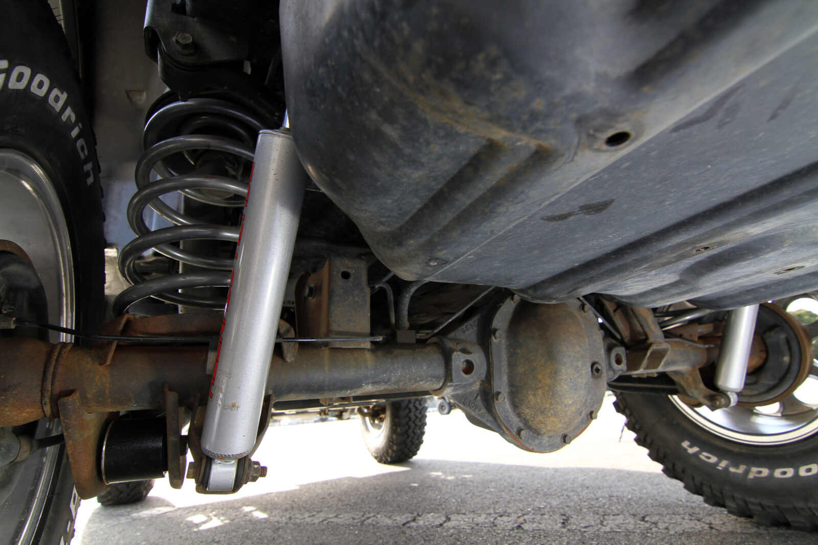 TJ WRANGLER BOOO BOO WORKS TJ WRANGLER BOOO BOO WORKS サスペンションはラフカントリー4インチリフトアップキットをインストール。