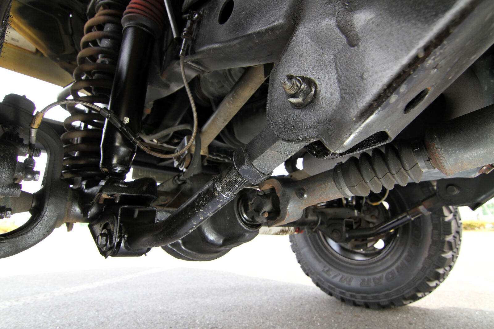 TJ WRANGLER BOOO BOO WORKS フロントアッパー&ロアアームも交換。