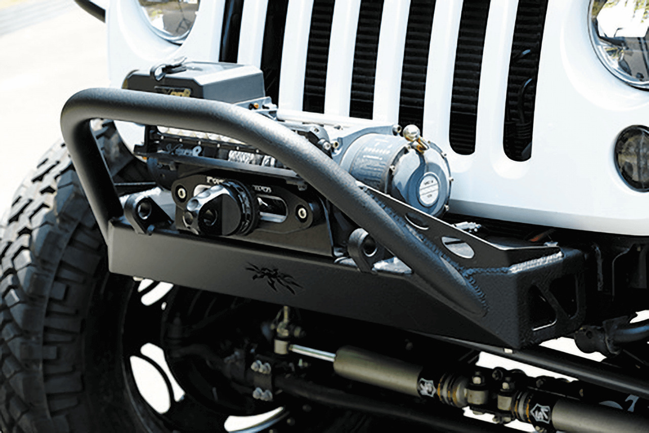 オフローダー然としたシンプルなバンパーはPOISON SPYDER製。JK Wrangler Unlimited/ TOP RANKAZ