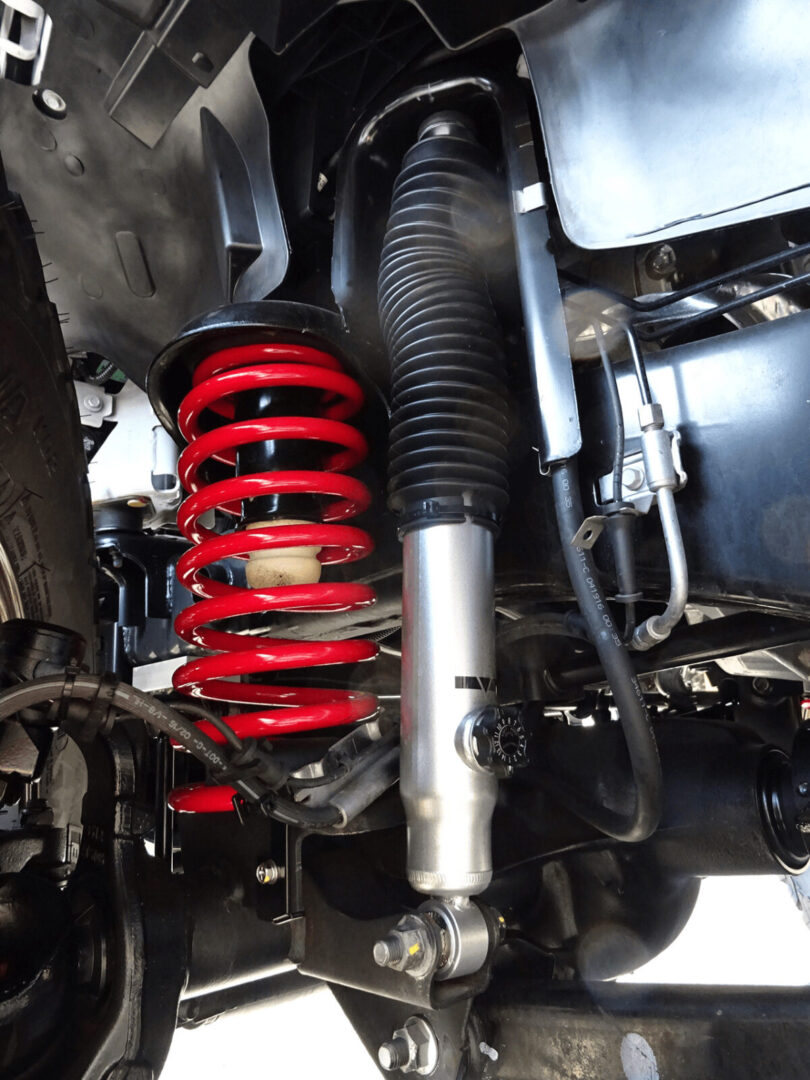 乗り心地や悪路走破性、スタイルのバランスが取れたサスペンション。JK Wrangler Unlimited / TIGER AUTO