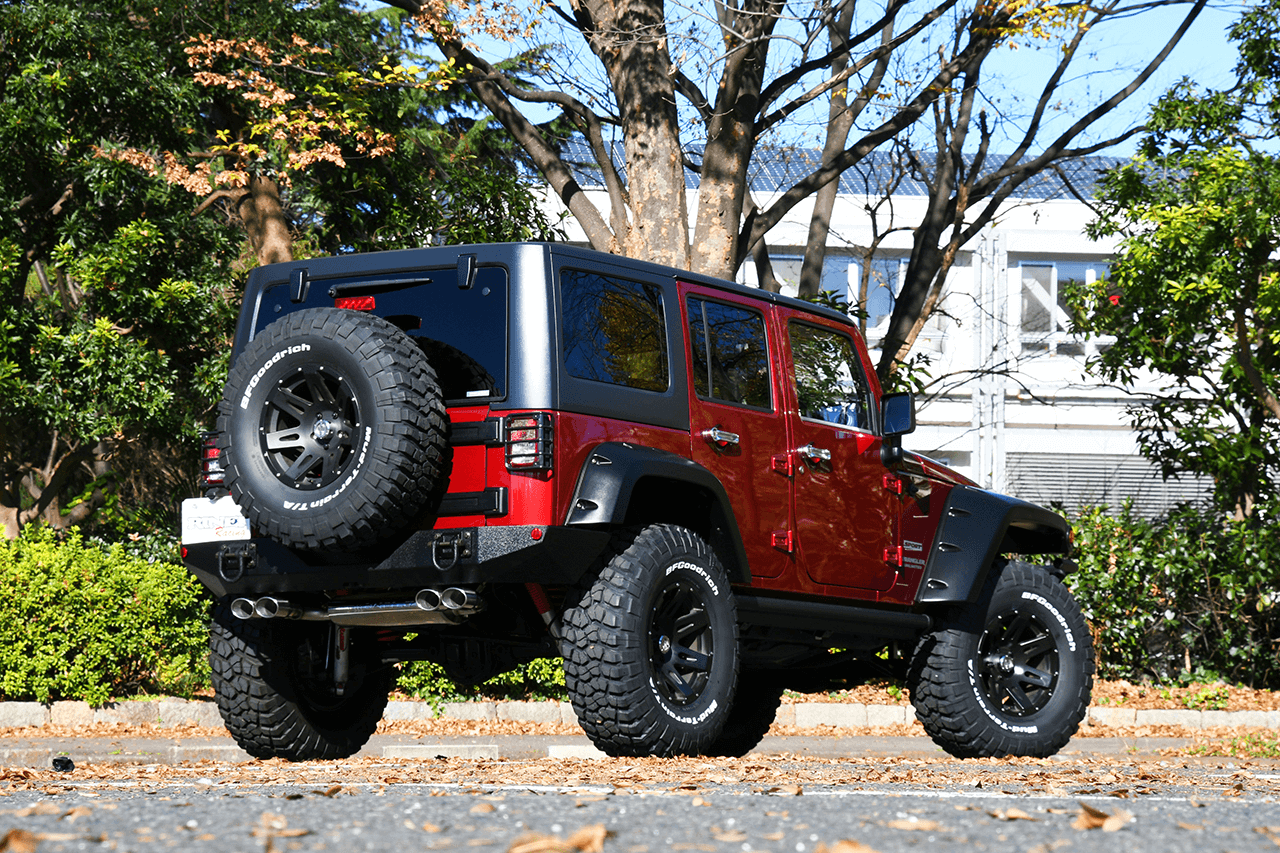 4インチアップ&37インチタイヤの迫力あるスタイルJK Wrangler Unlimited / RINEI