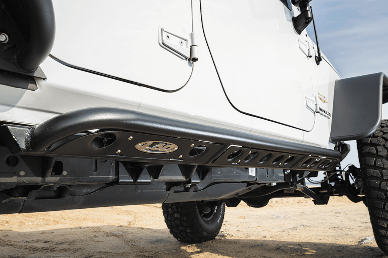 タフなだけではなくデザインにも優れたLOD製ロックスライダー。JK WRANGLER UNLIMITED / SCT-XWD