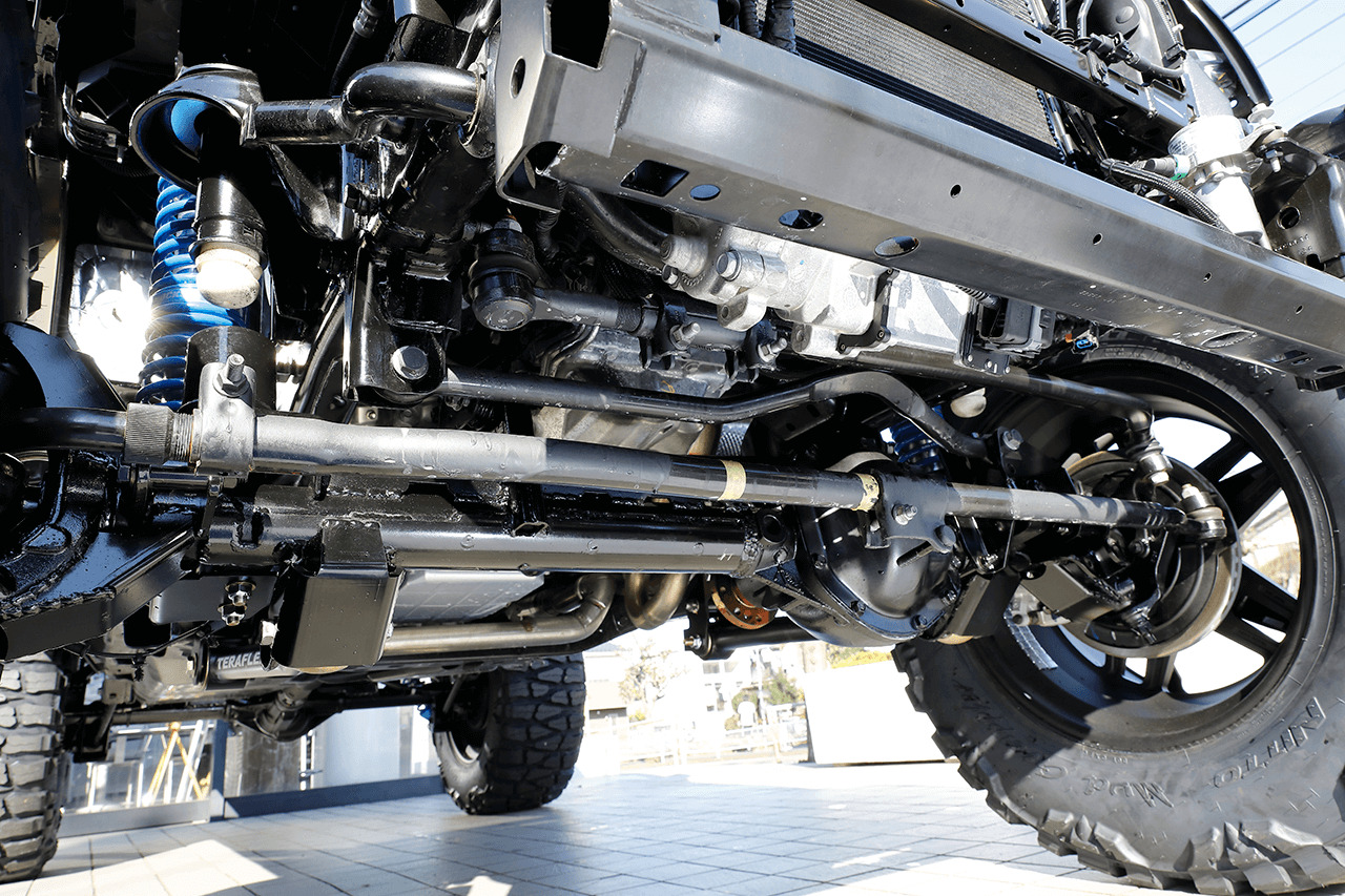 ホーシングはナックルからデフにかけて補強パーツを装備。 JK Wrangler Unlimited / TIGER AUTO
