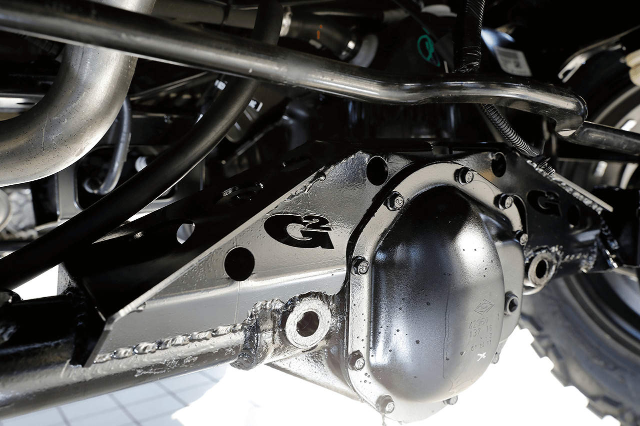 こちらはリアホーシング。リアは上部にも補強パーツを溶接している。JK Wrangler Unlimited / TIGER AUTO