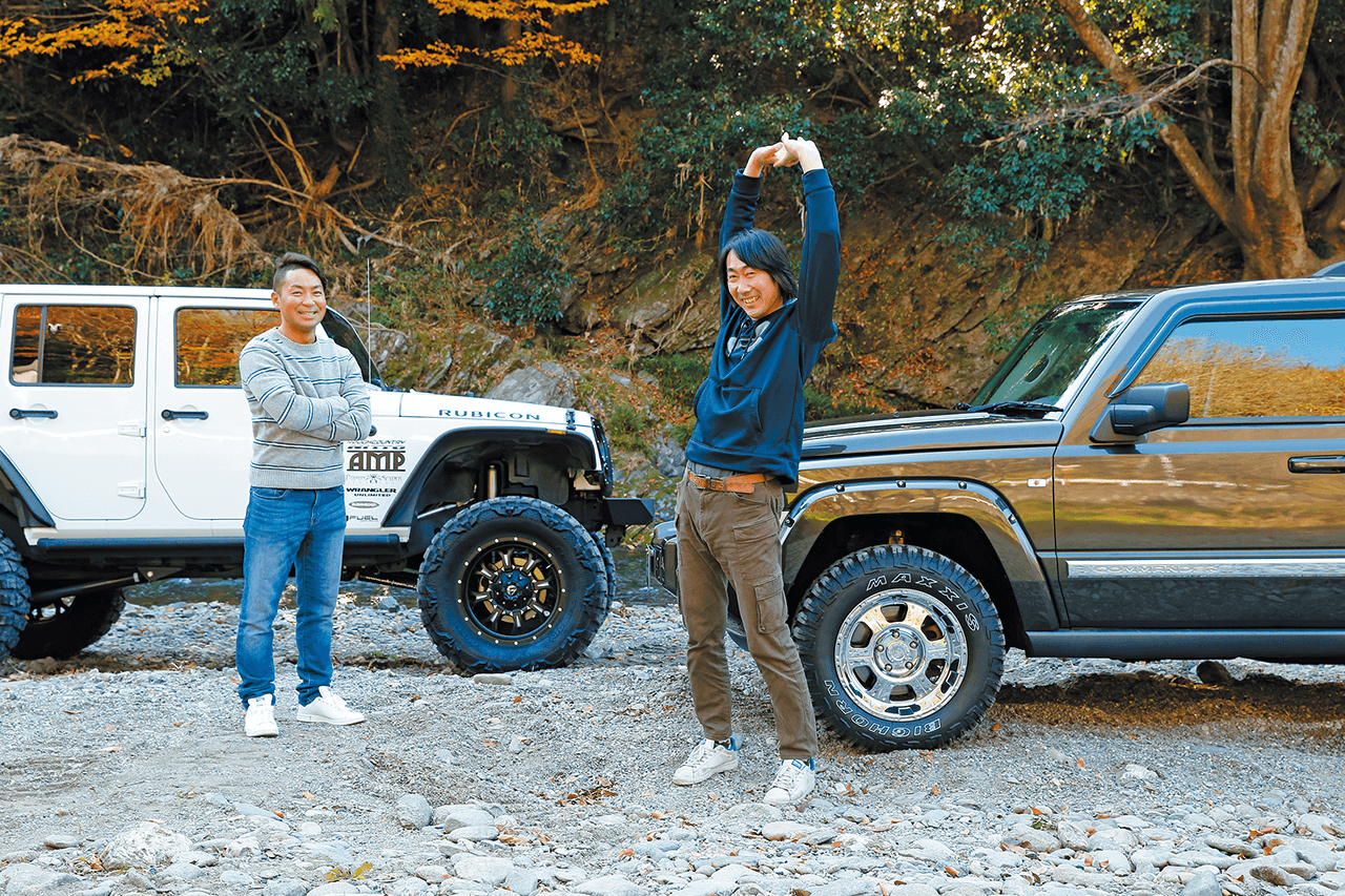 Fall leaves of Autumn Touring by Jeep