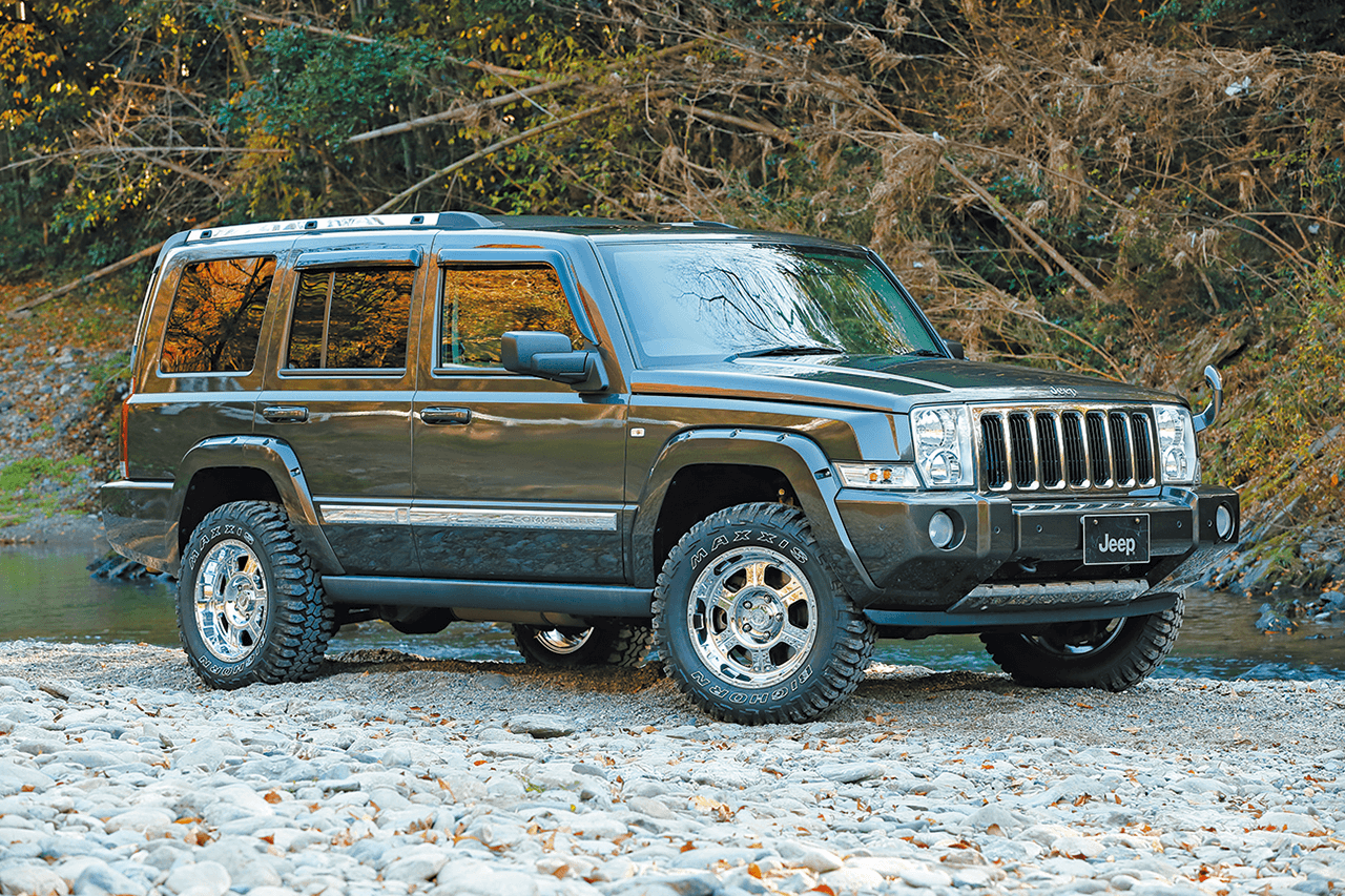 Fall leaves of Autumn Touring by Jeep