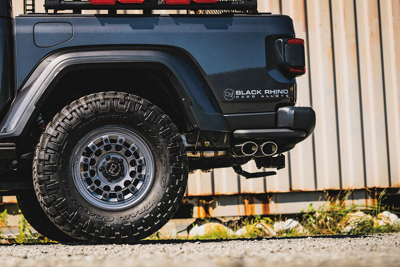 JEEP×OUTDOOR-JEEPで楽しむワンランク上のアウトドア-JEEP GLADIATOR RUBICON