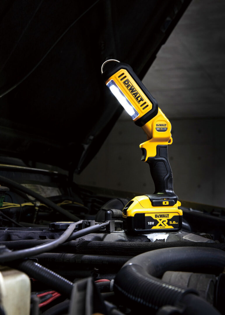 18V XR LEDワークライト(DCL050)■価格:¥13,200円(税込) ※バッテリー/充電器は別売