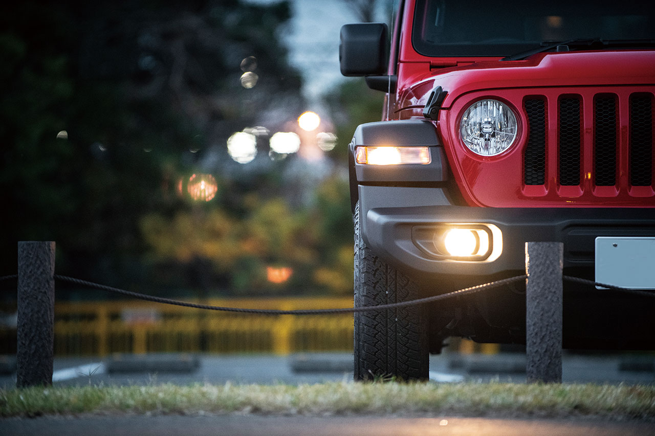 JEEP 完全 本。アーバン・ヘビーデューティ
新型「JLラングラー」のすべて。
