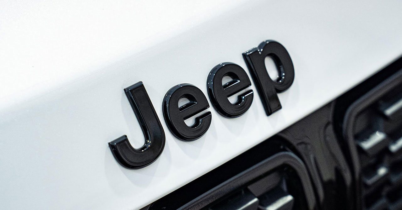 Jeep® Compass Black Shark