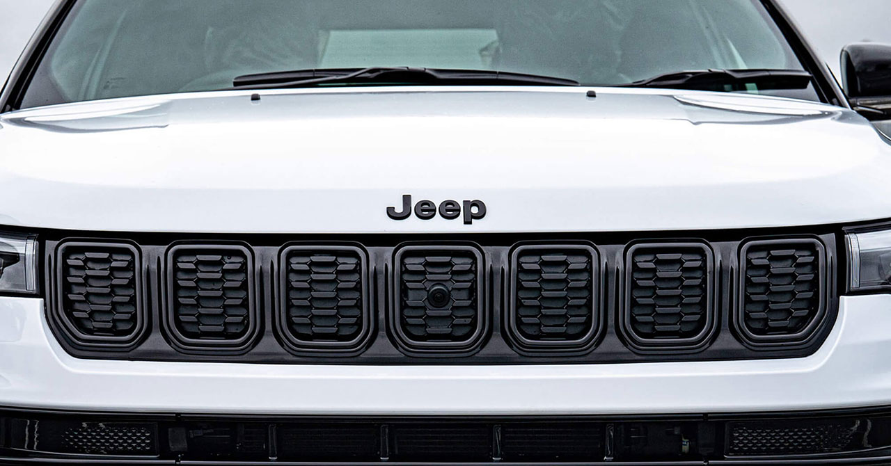 Jeep® Compass Black Shark