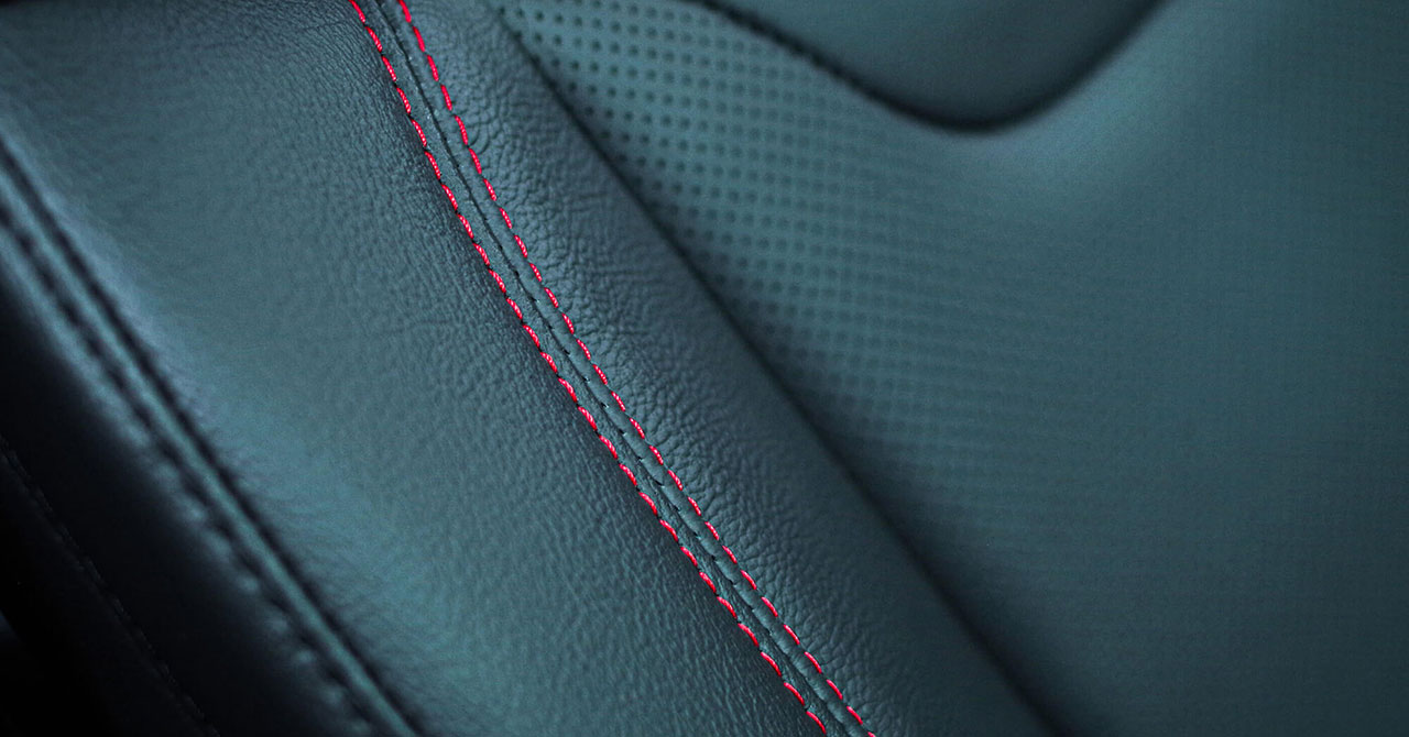 Jeep® Compass Black Shark
