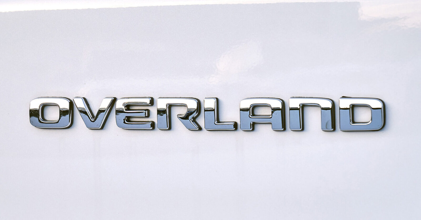 限定車「Jeep® Commander Overland」を発売