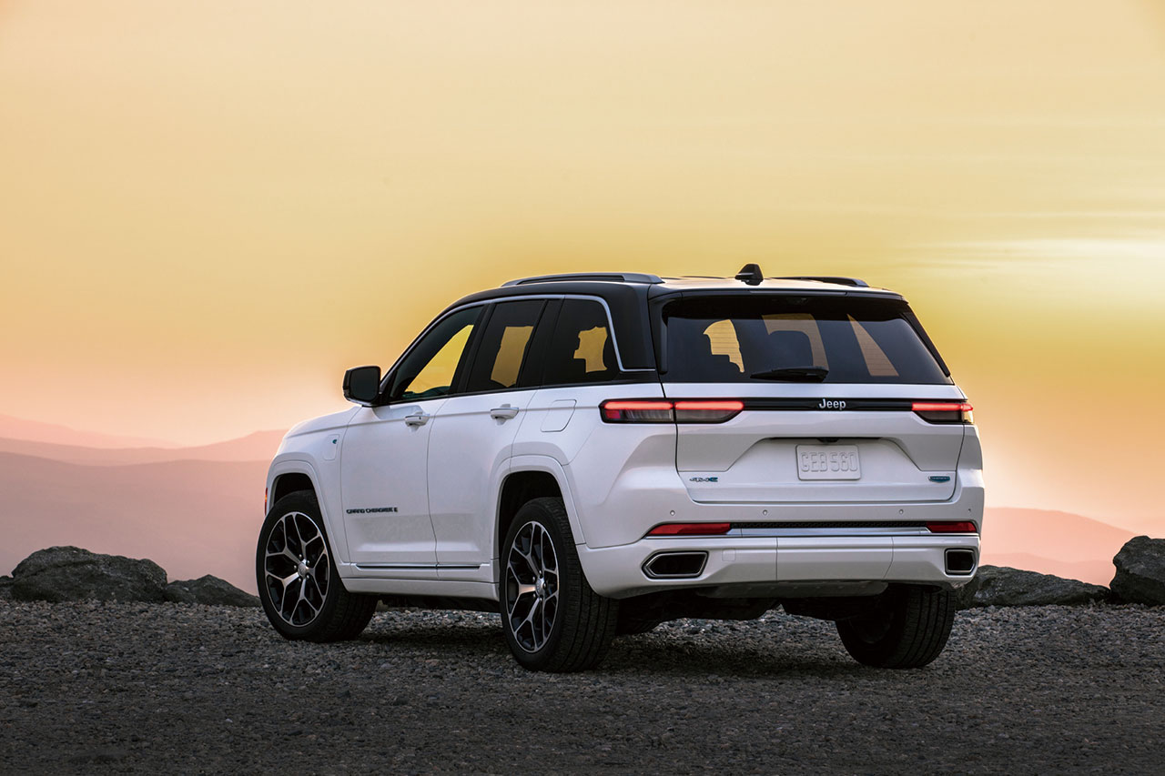 次世代への進化を象徴するプラグインハイブリッド(Jeep® Grand Cherokee 4xe)